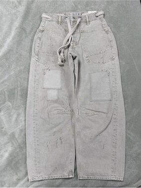 We The Free light gray denim jeans with navy label